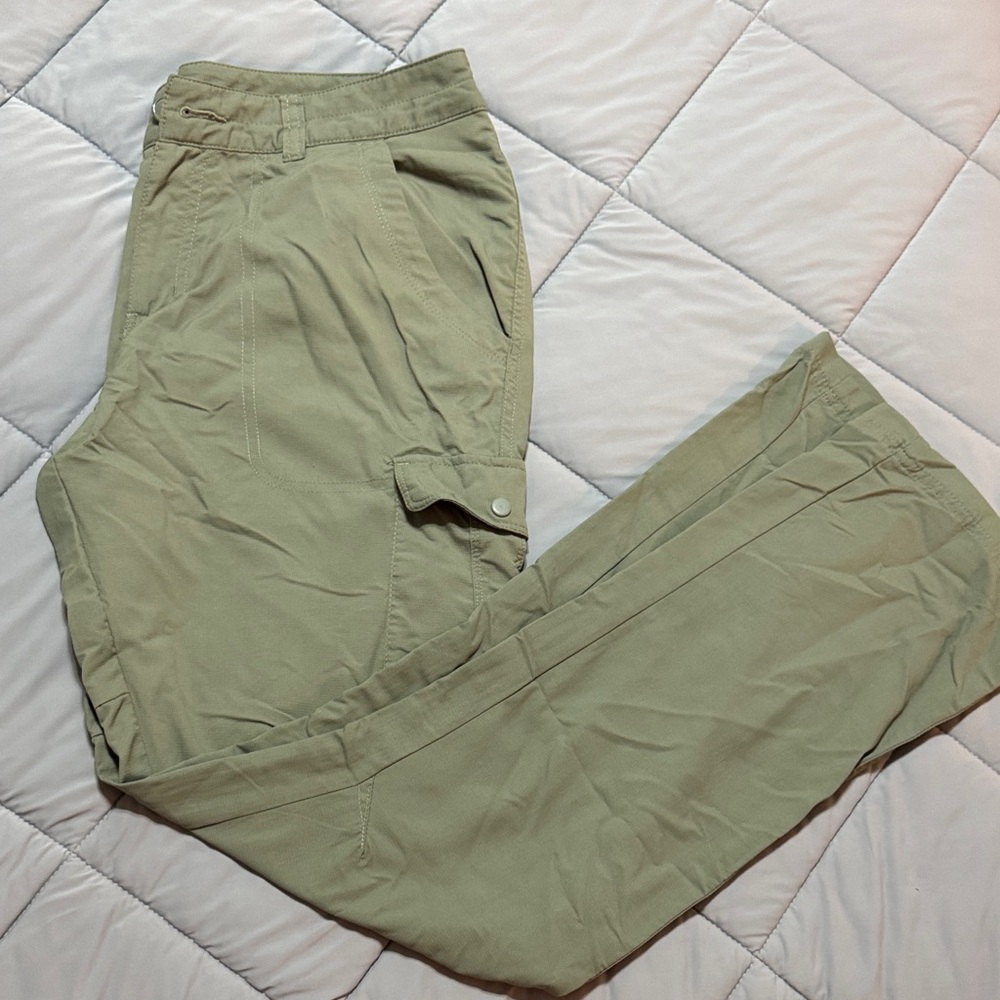 Columbia Women's Olive Cargo Pants